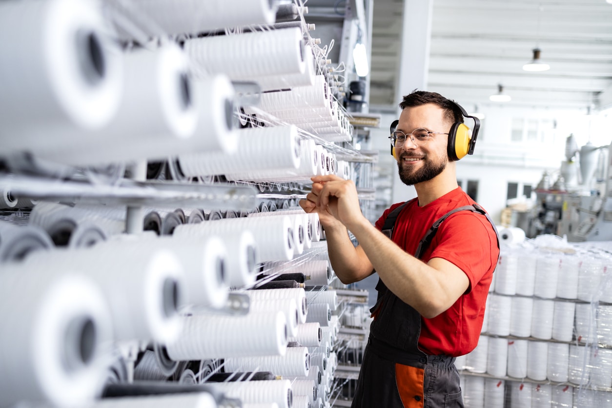 Tendencias 2025 en la Industria Textil en México: Innovación y Automatización en Maquinaria
