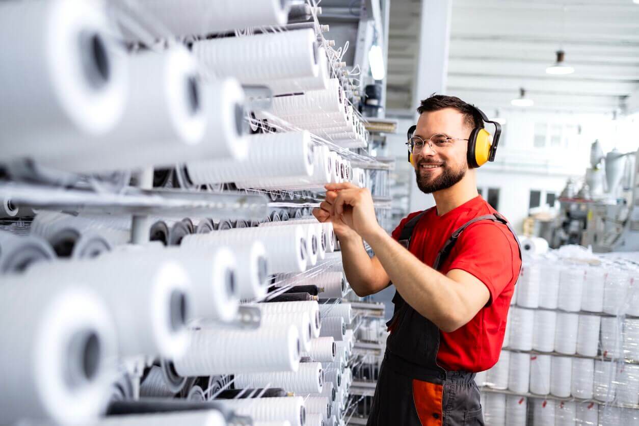 Tendencias 2025 en la Industria Textil en México: Innovación y Automatización en Maquinaria